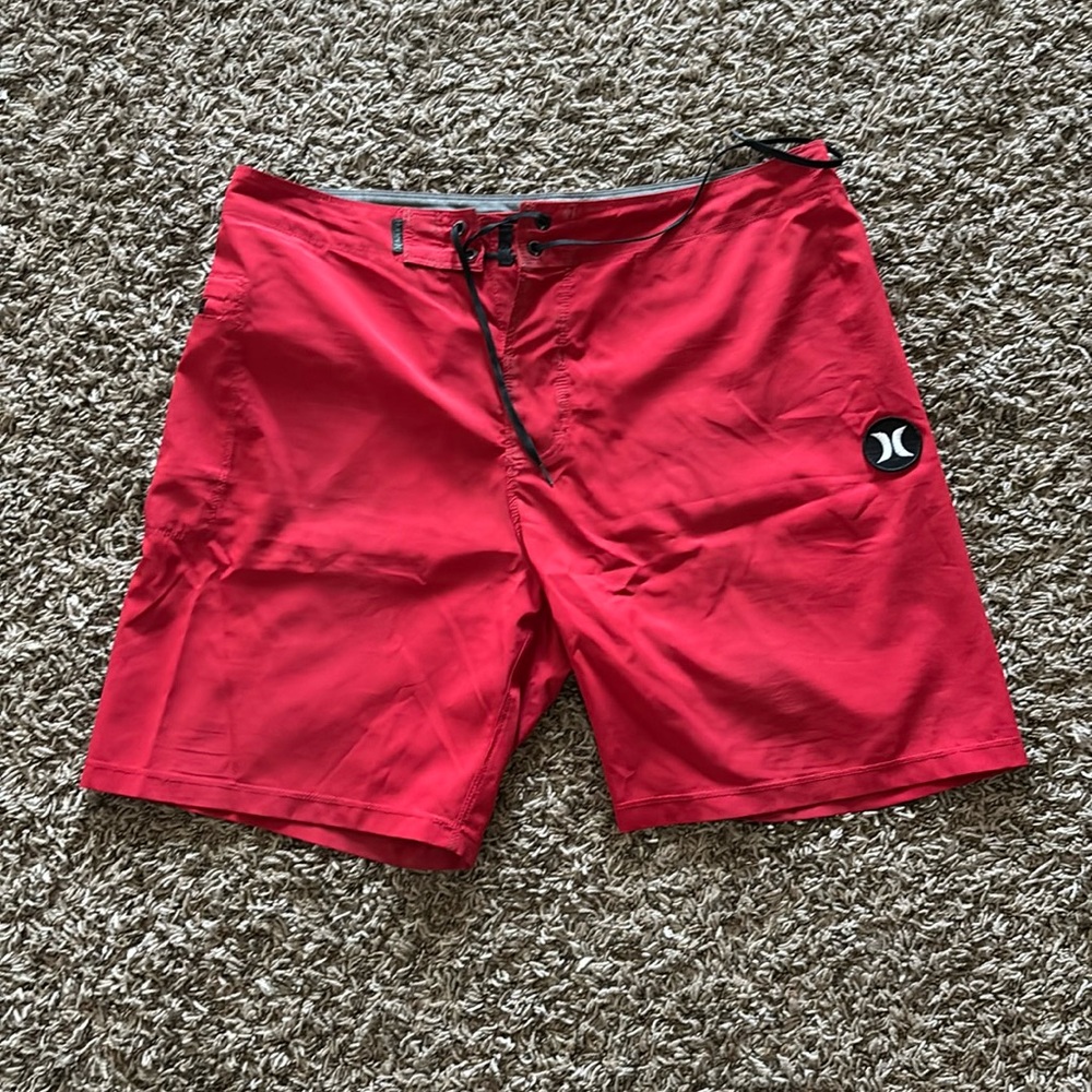Hurley phantom board shorts red size 32